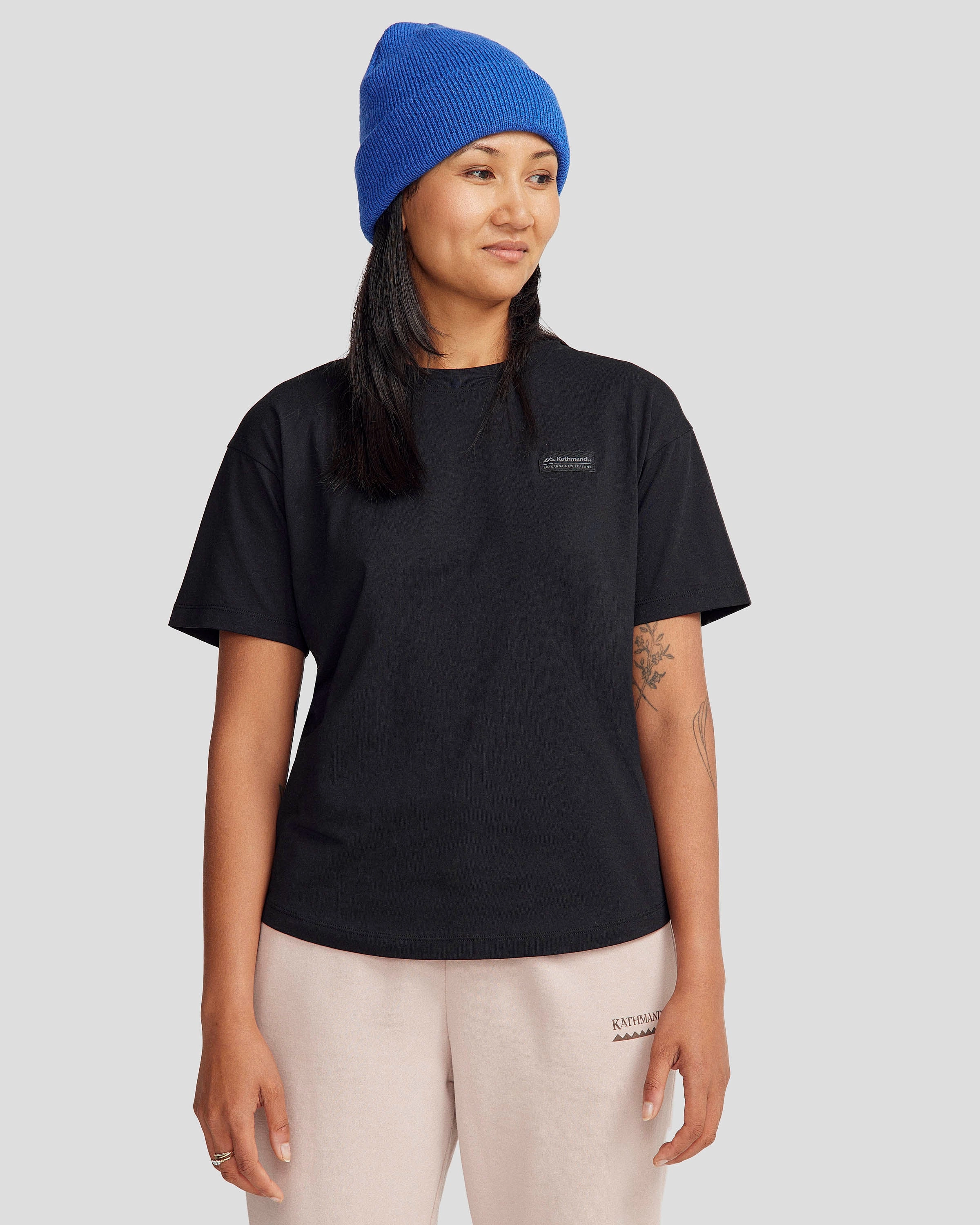 FlexibleCuff UVProtection Coating Women's Logo Organic Cotton T-shirt - Black Stingray