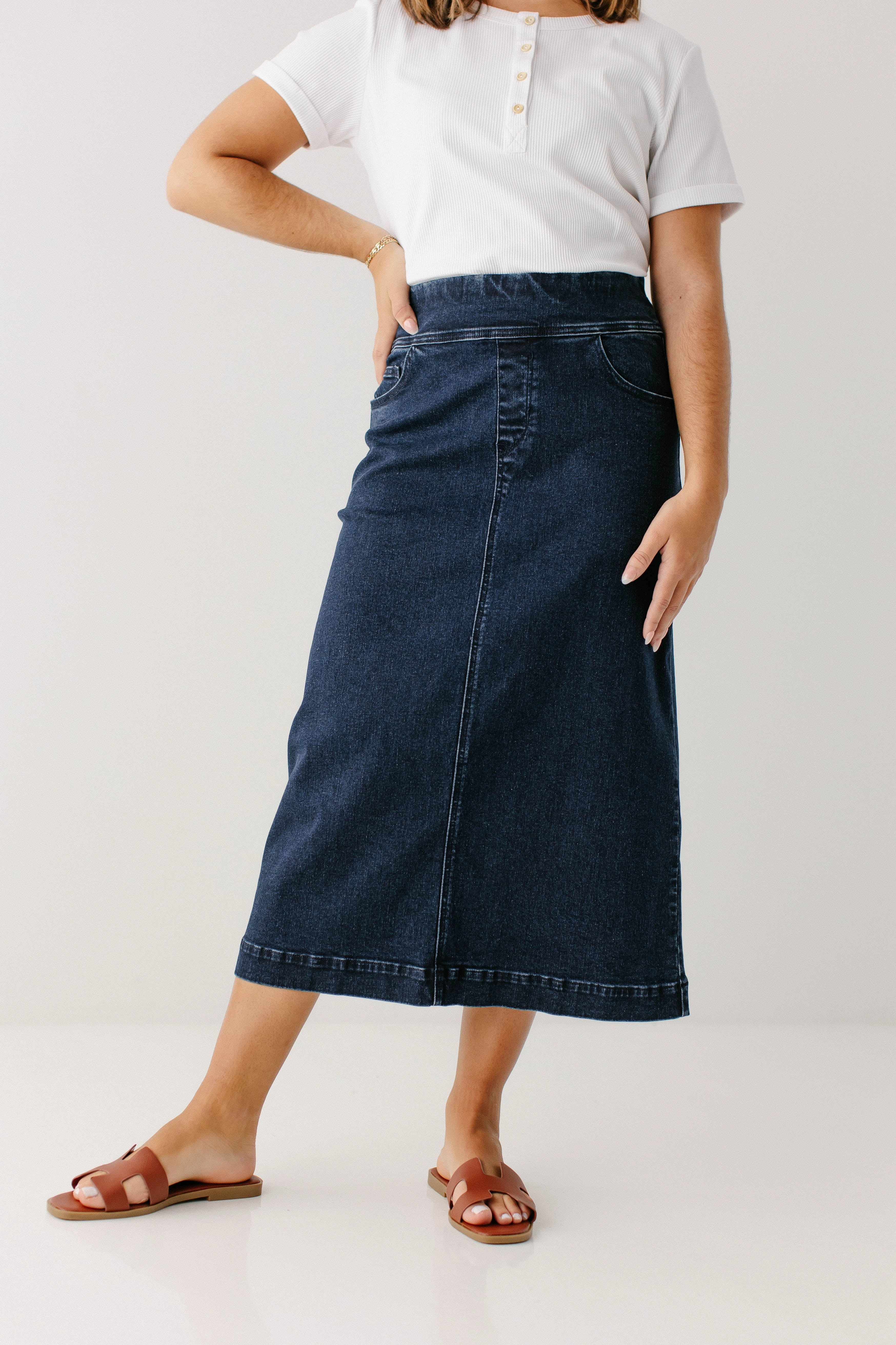 Invisible Seams Trendy Mood 'Margaret' Stretch Denim Midi Skirt